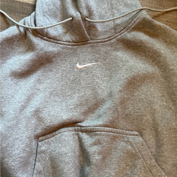 Nike Light Grey Cropped Pullover Hoodie - Picture 4 of 6